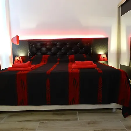 Red Heart Apartmán