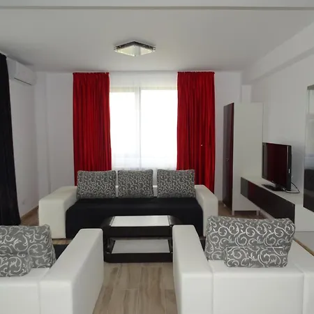 Red Heart Mamaia